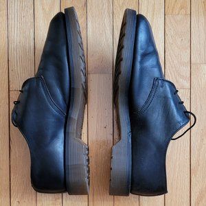 VINTAGE DR. MARTENS OXFORD SHOES